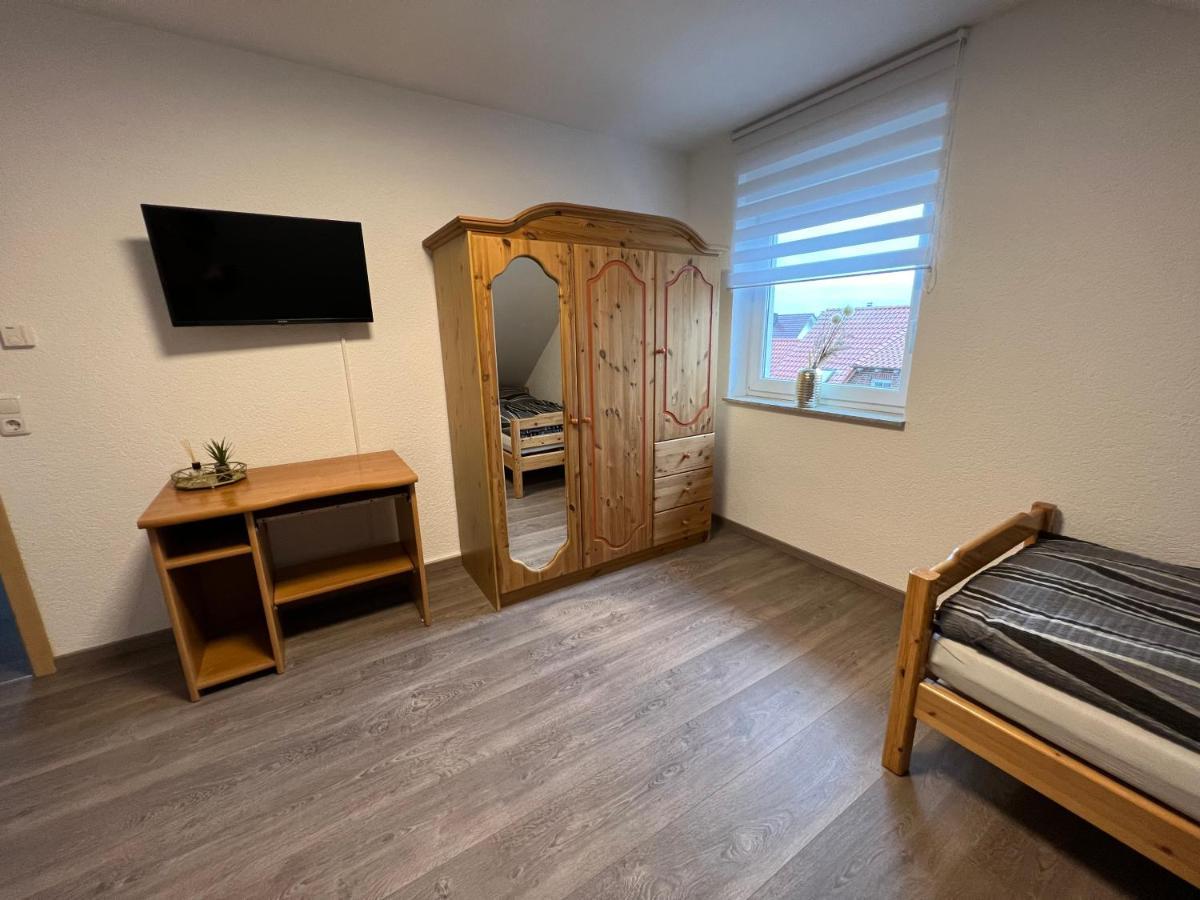Ferienwohnung Loewen Wabern Екстериор снимка